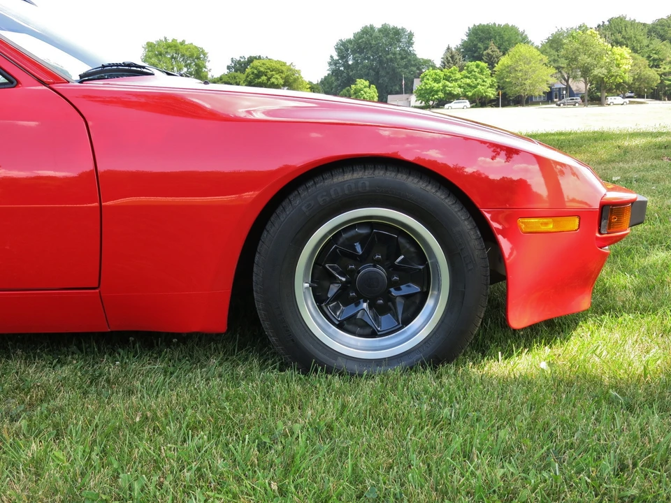 1983 Porsche 944 - Image 17 of 31