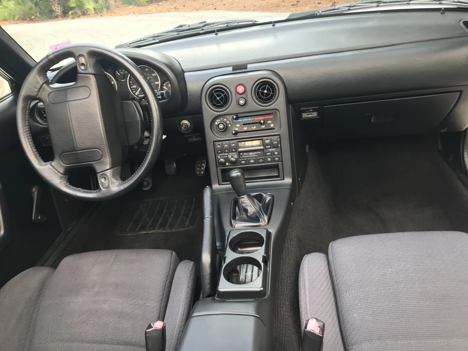 1991 Mazda NA MX-5 Miata - Image 29 of 31