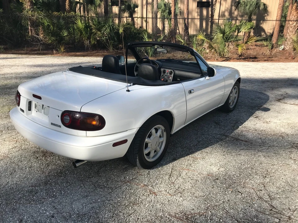 1991 Mazda NA MX-5 Miata - Image 4 of 31