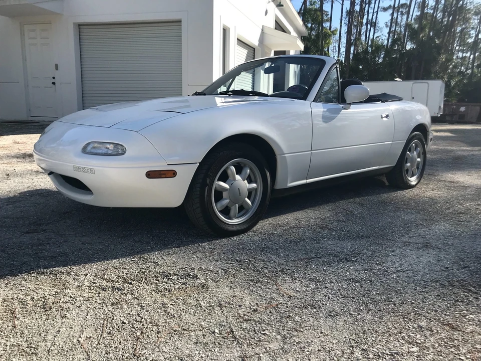 1991 Mazda NA MX-5 Miata - Image 8 of 31