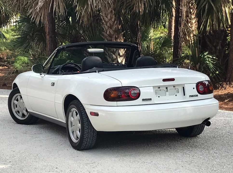 1991 Mazda NA MX-5 Miata - Image 6 of 31