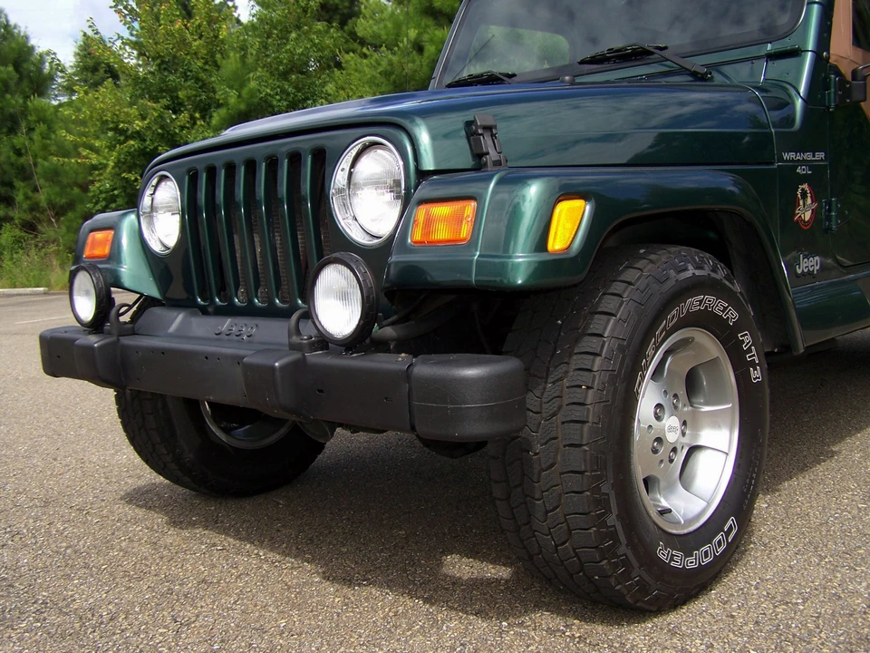 2000 Jeep TJ Wrangler - Image 11 of 31