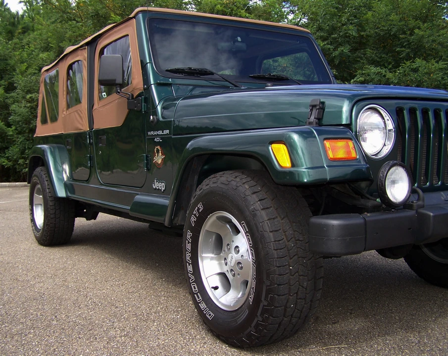 2000 Jeep TJ Wrangler - Image 23 of 31