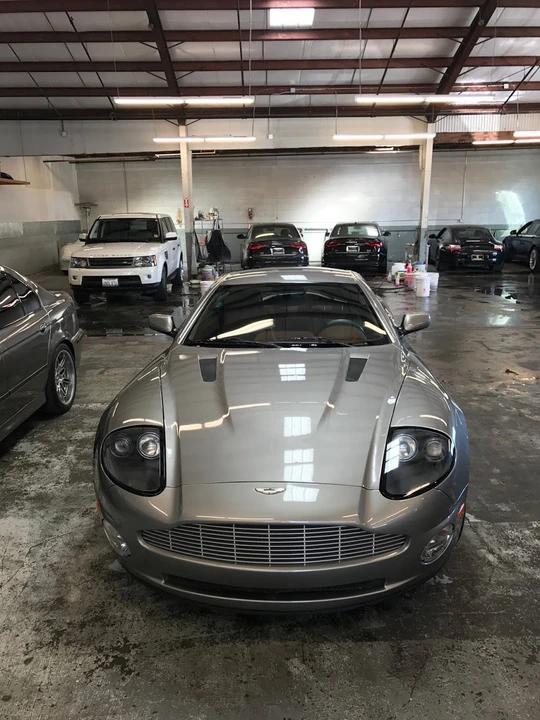 2003 Aston Martin Vanquish 1st Gen - Image 11 of 31