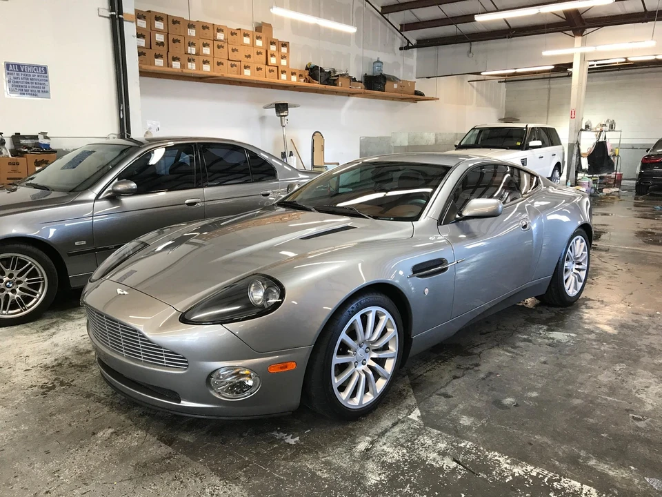 2003 Aston Martin Vanquish 1st Gen - Image 8 of 31