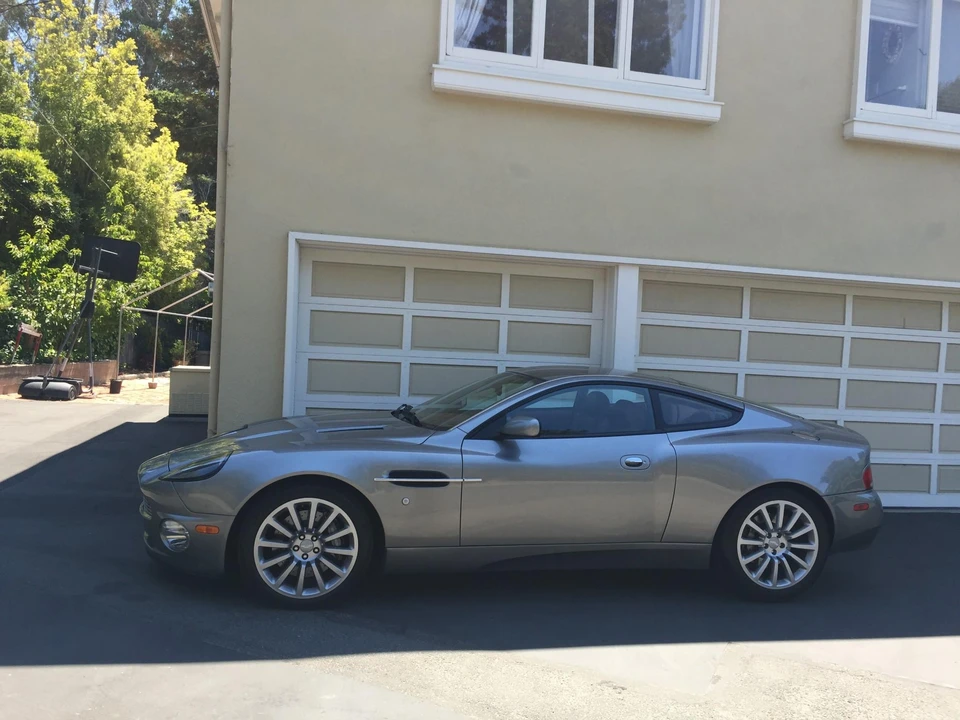 2003 Aston Martin Vanquish 1st Gen - Image 18 of 31