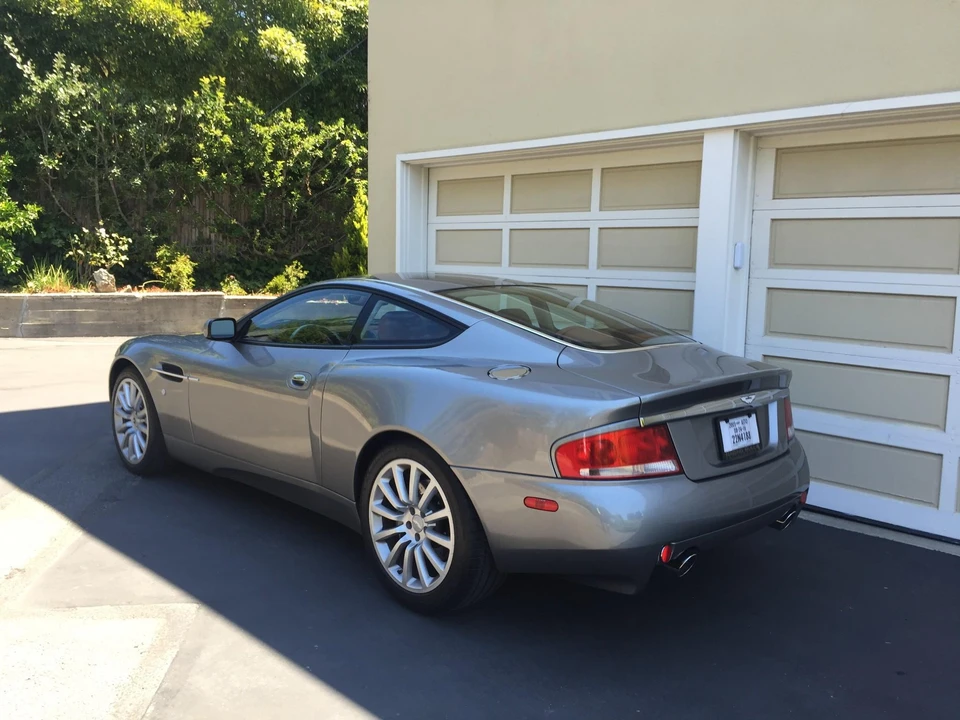 2003 Aston Martin Vanquish 1st Gen - Image 19 of 31