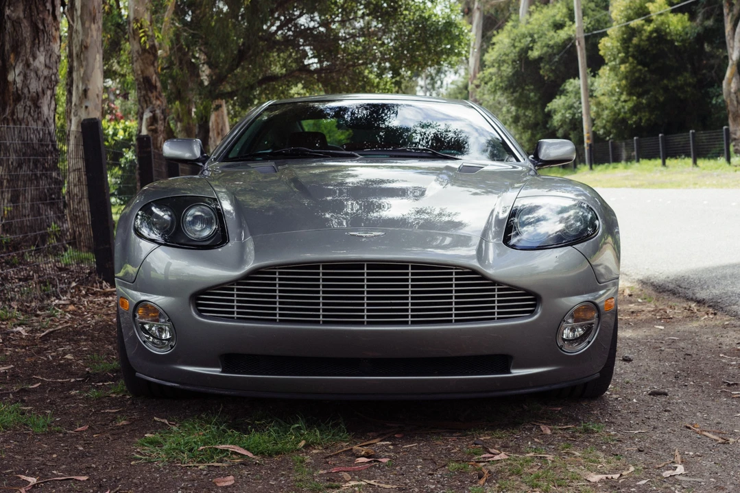 2003 Aston Martin Vanquish 1st Gen - Image 4 of 31