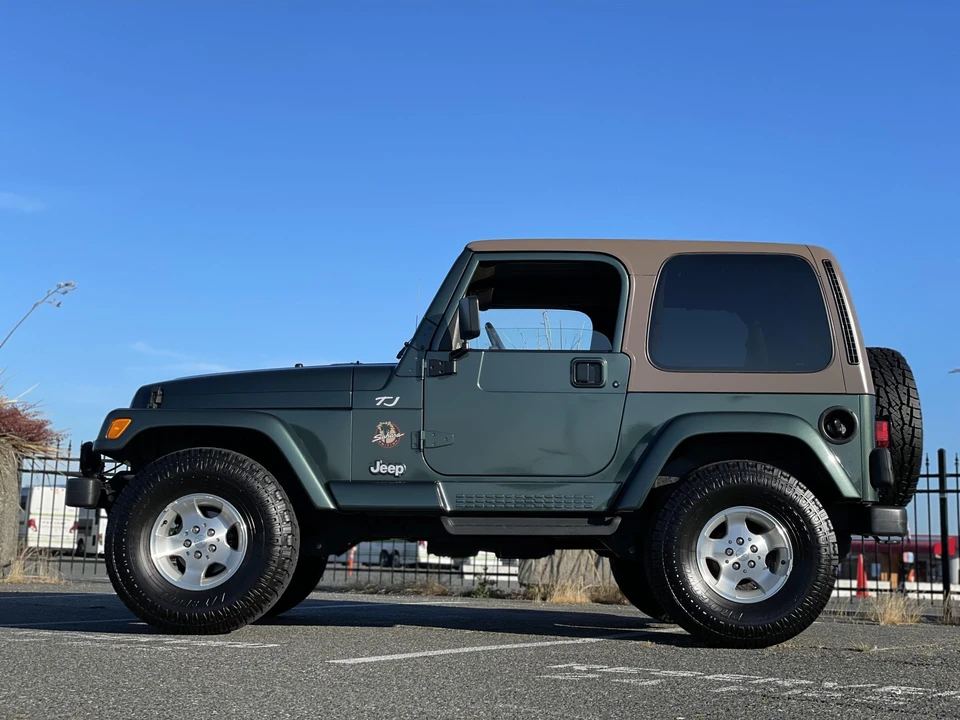 2002 Jeep TJ Wrangler - Image 21 of 31