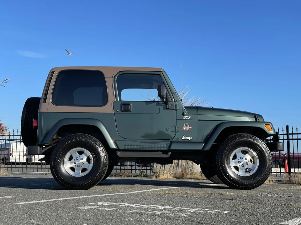 2002 Jeep TJ Wrangler - Image 24 of 31