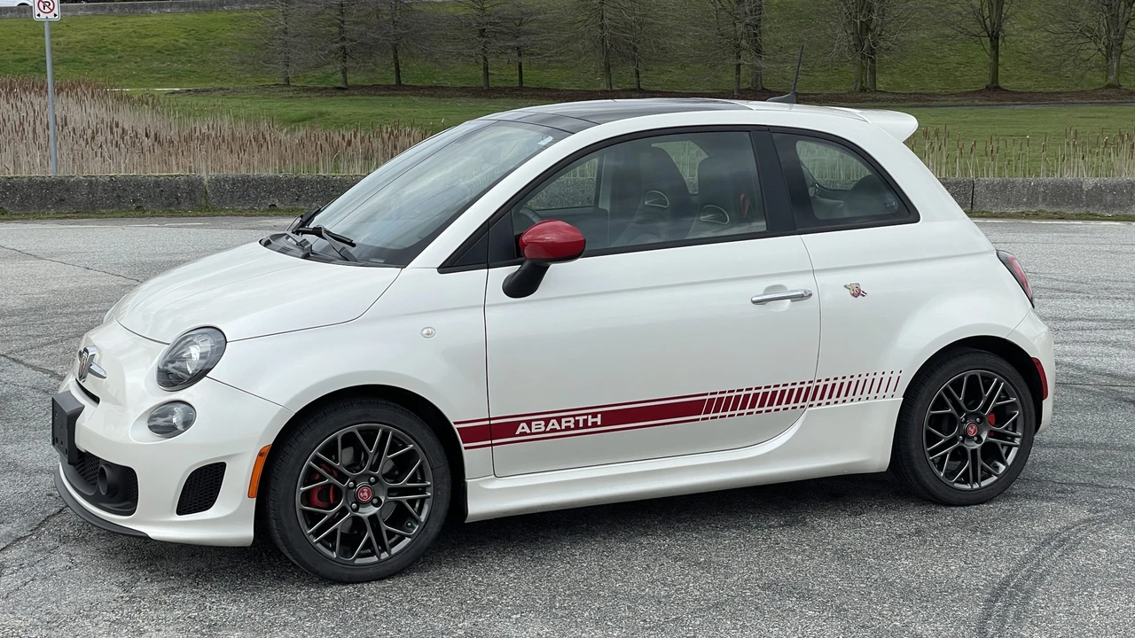 2017 Fiat Abarth 500 - Image 15 of 31