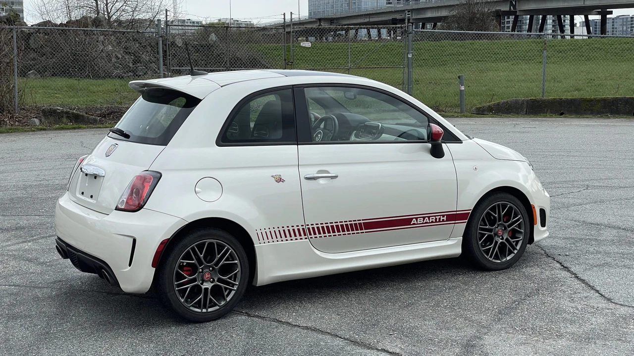 2017 Fiat Abarth 500 - Image 9 of 31