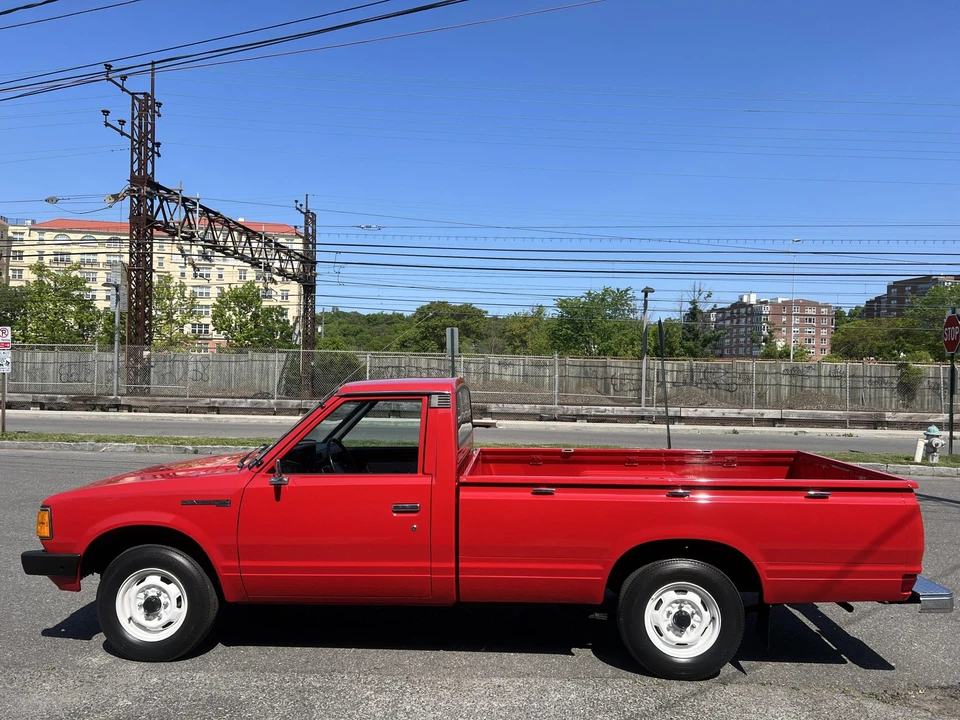 1980 Nissan - Image 5 of 31