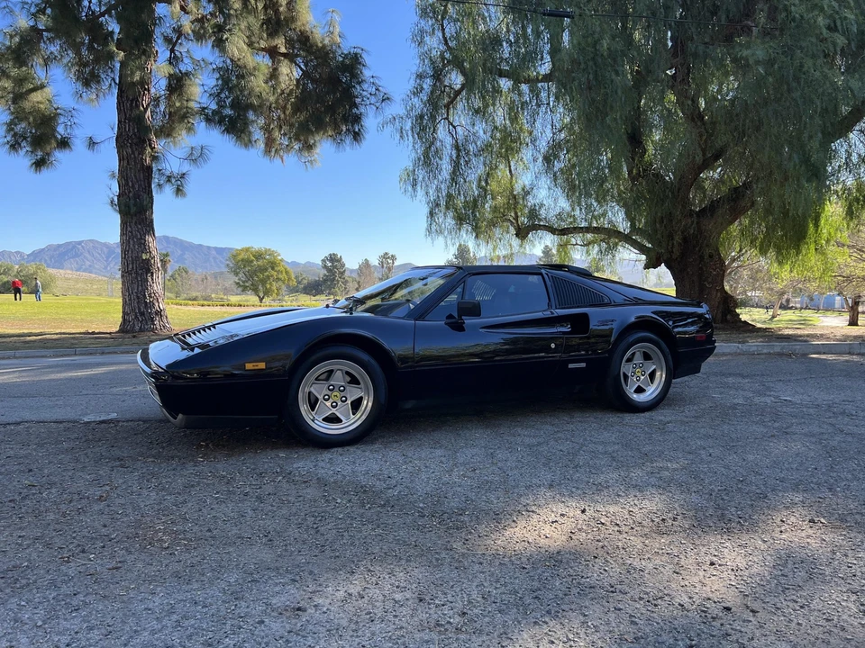 1986 Ferrari 328 GTS - Image 2 of 31