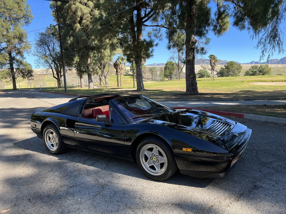 1986 Ferrari 328 GTS - Image 17 of 31