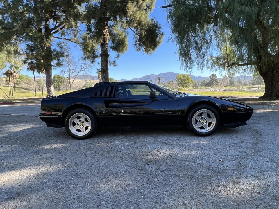 1986 Ferrari 328 GTS - Image 24 of 31