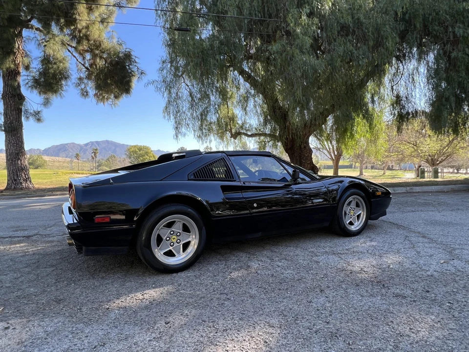 1986 Ferrari 328 GTS - Image 25 of 31