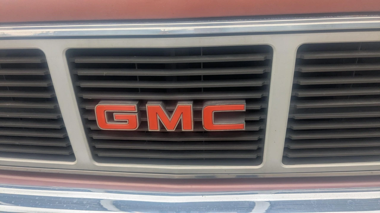 1986 GMC C/K 3rd Gen - Image 10 of 31