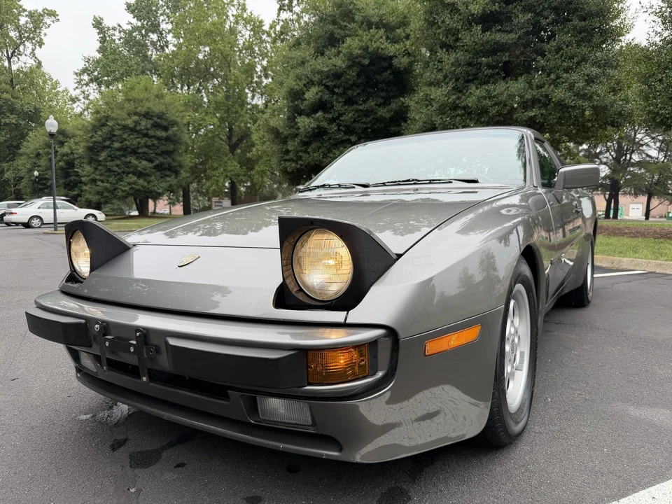 1986 Porsche 944 - Image 23 of 31