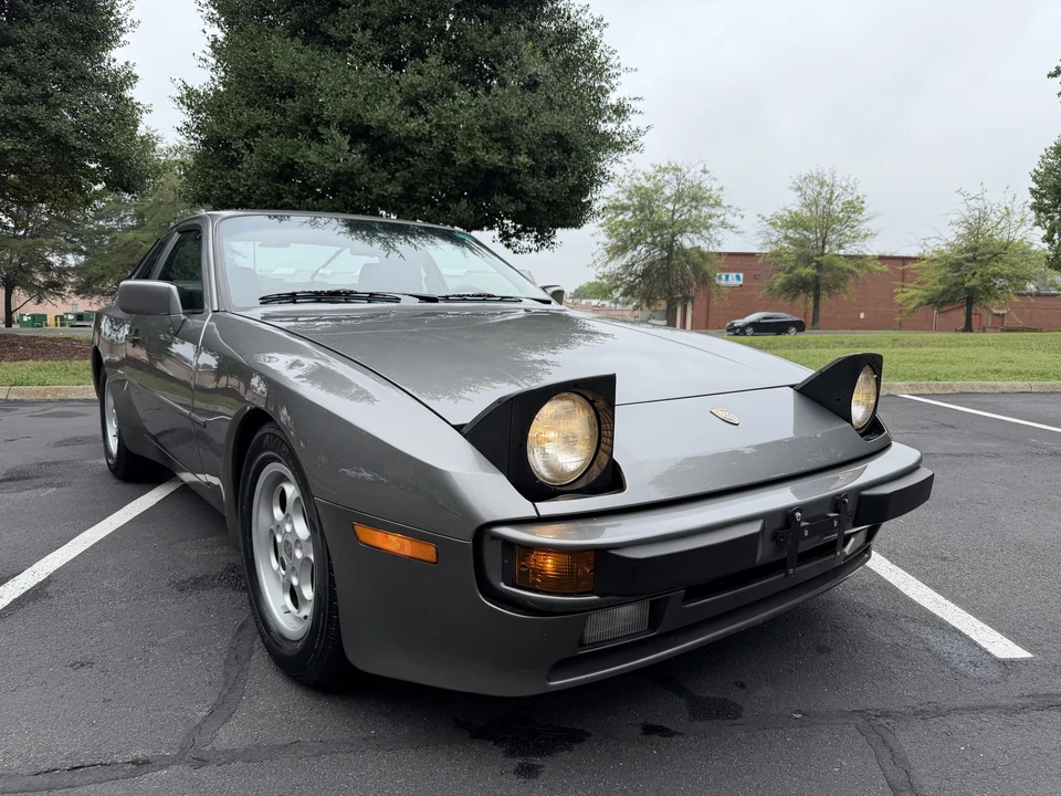 1986 Porsche 944 - Image 24 of 31