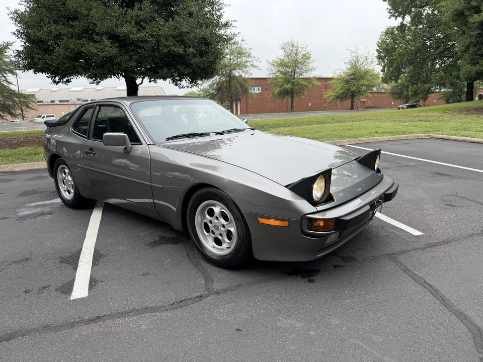 1986 Porsche 944 - Image 25 of 31
