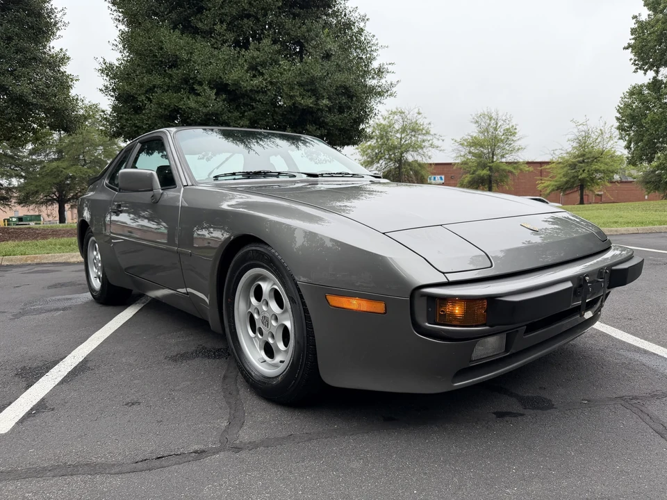 1986 Porsche 944 - Image 11 of 31