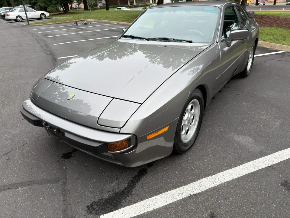 1986 Porsche 944 - Image 6 of 31