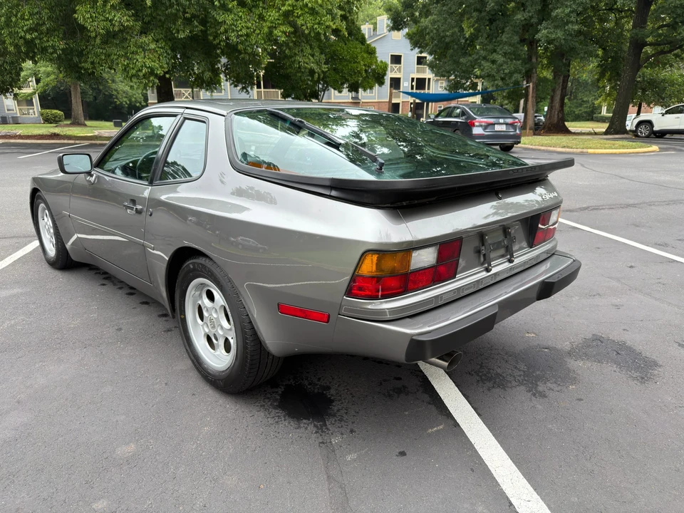 1986 Porsche 944 - Image 20 of 31