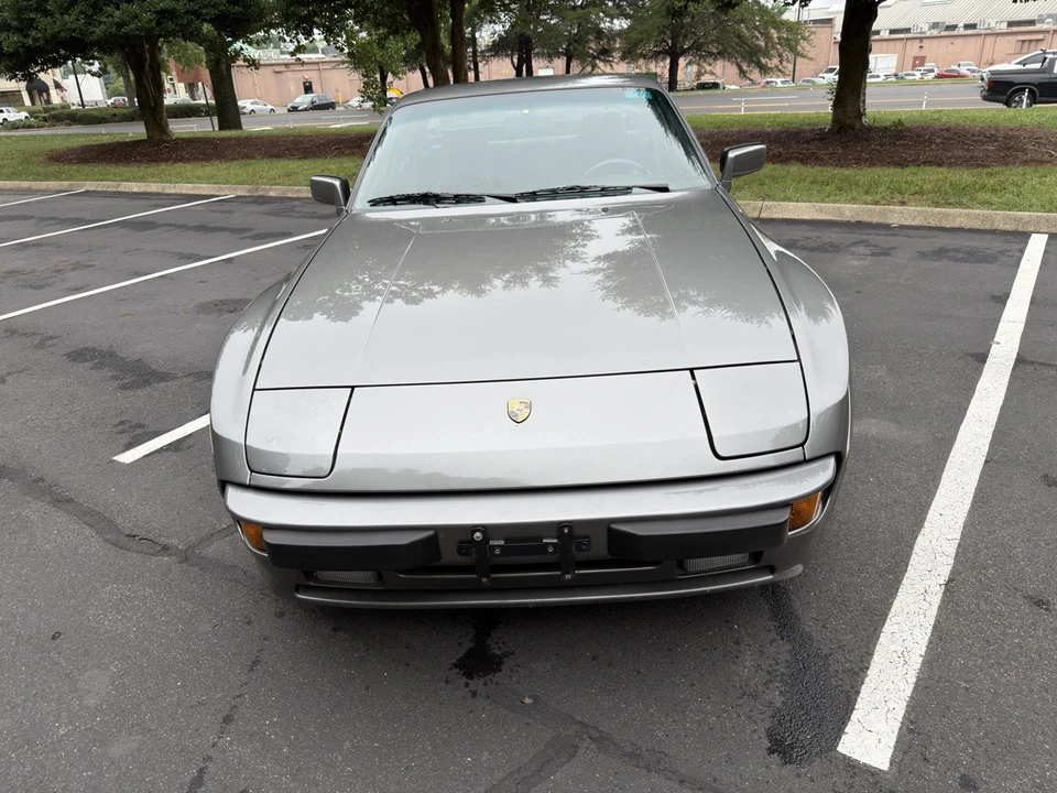 1986 Porsche 944 - Image 8 of 31