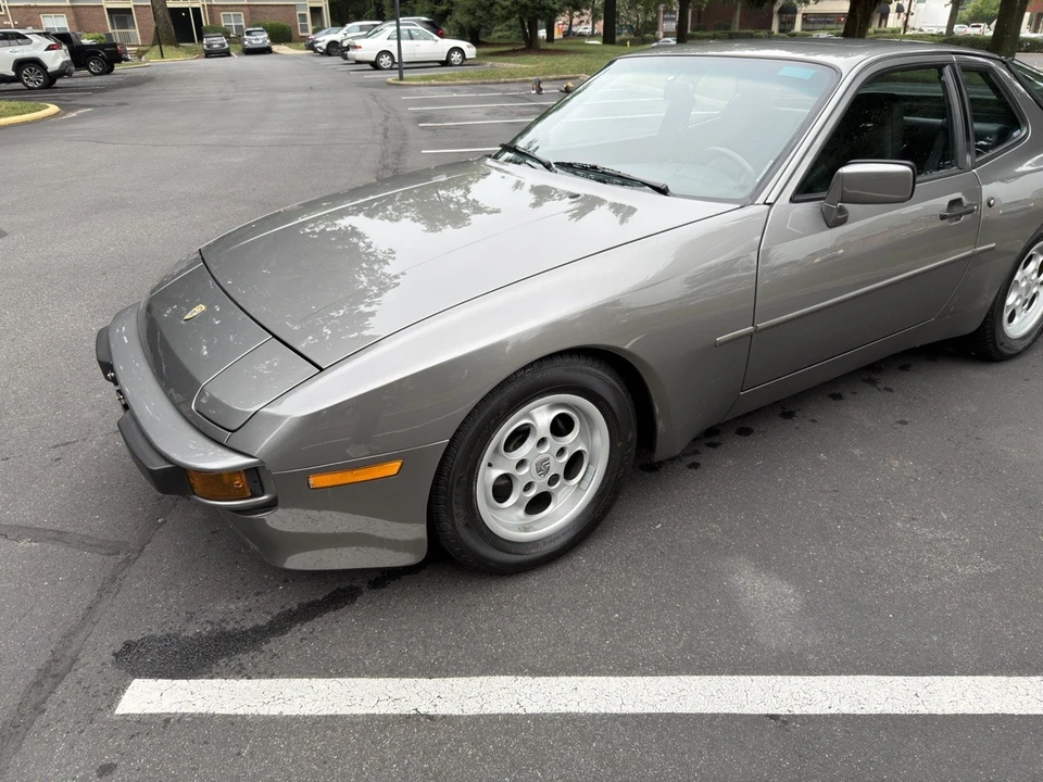 1986 Porsche 944 - Image 3 of 31