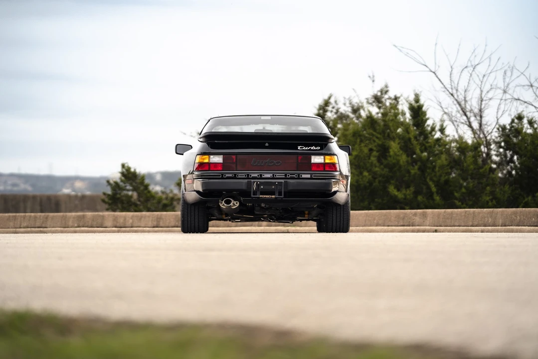 1986 Porsche 944 Turbo - Image 8 of 31