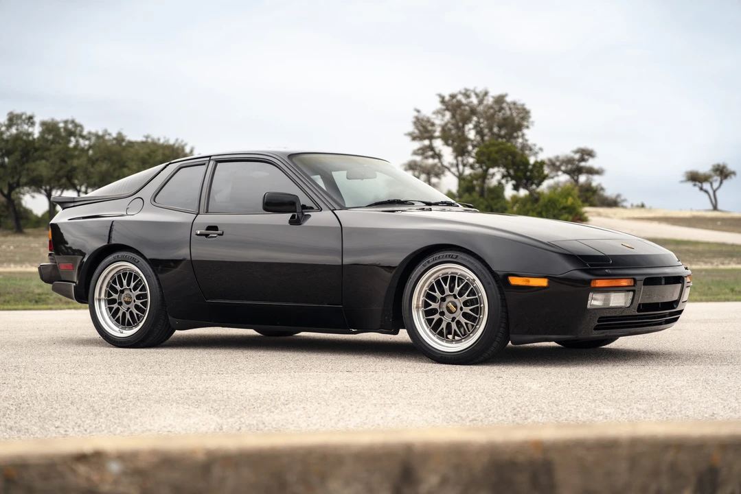 1986 Porsche 944 Turbo - Image 15 of 31