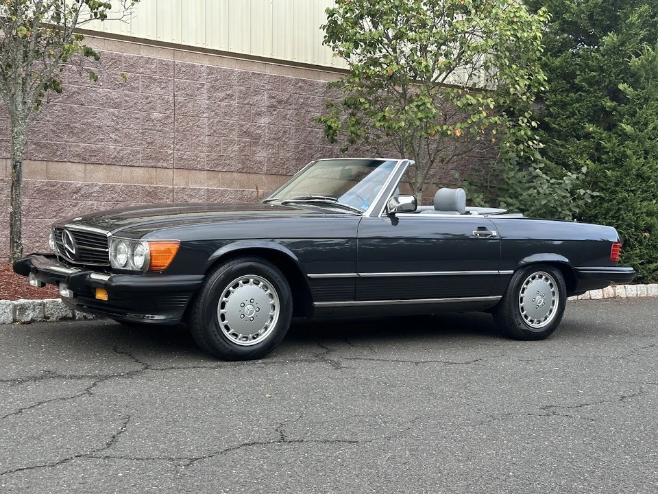 1987 Mercedes-Benz R107 SL-Class - Image 2 of 31