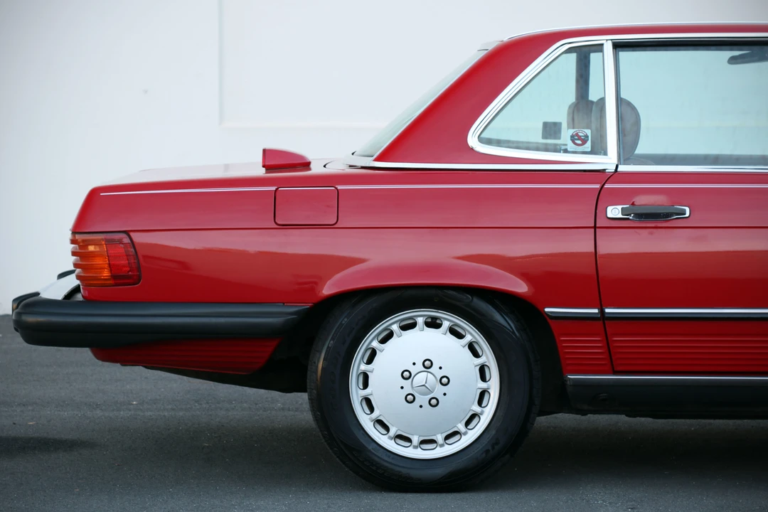 1987 Mercedes-Benz R107 SL-Class - Image 28 of 31
