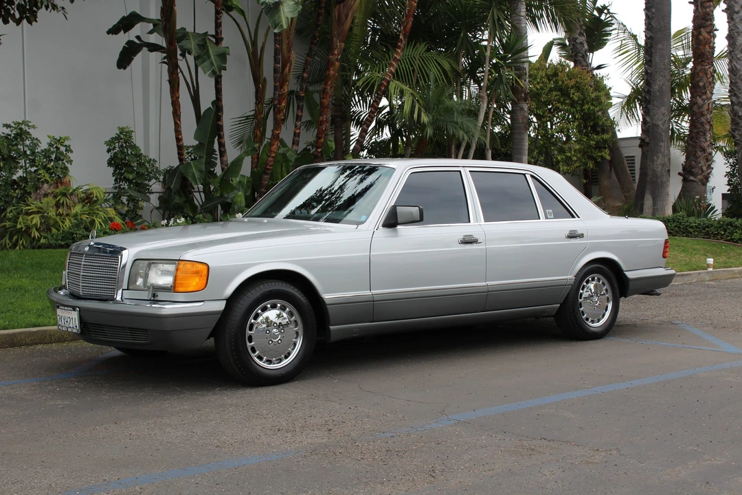 1988 Mercedes-Benz W126 S-Class Sedan - Image 5 of 31