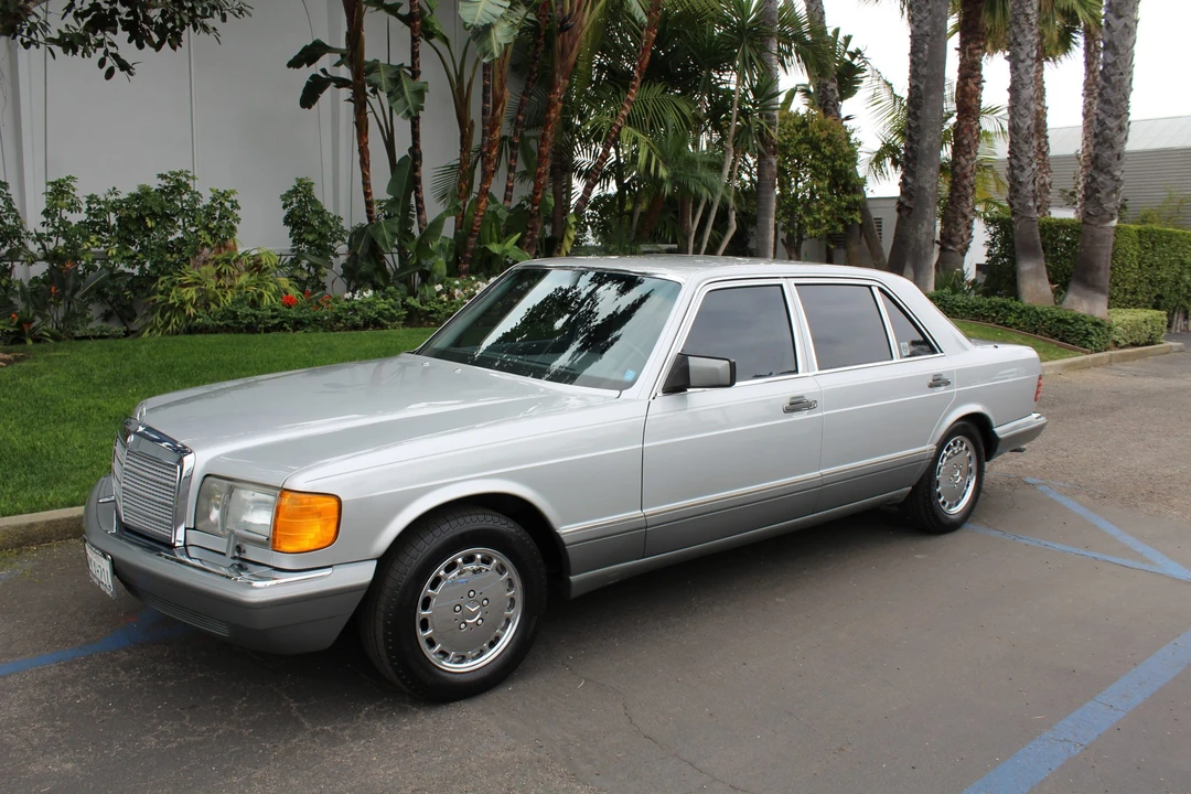 1988 Mercedes-Benz W126 S-Class Sedan - Image 6 of 31