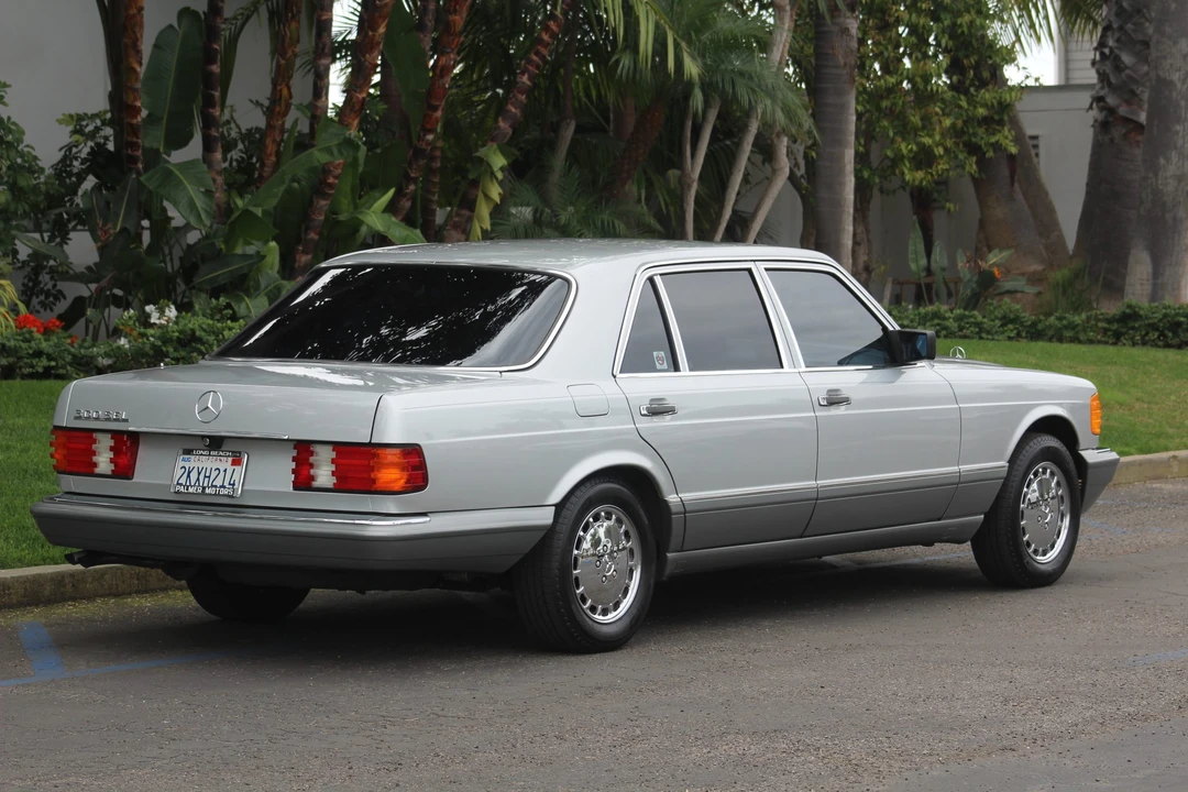 1988 Mercedes-Benz W126 S-Class Sedan - Image 20 of 31