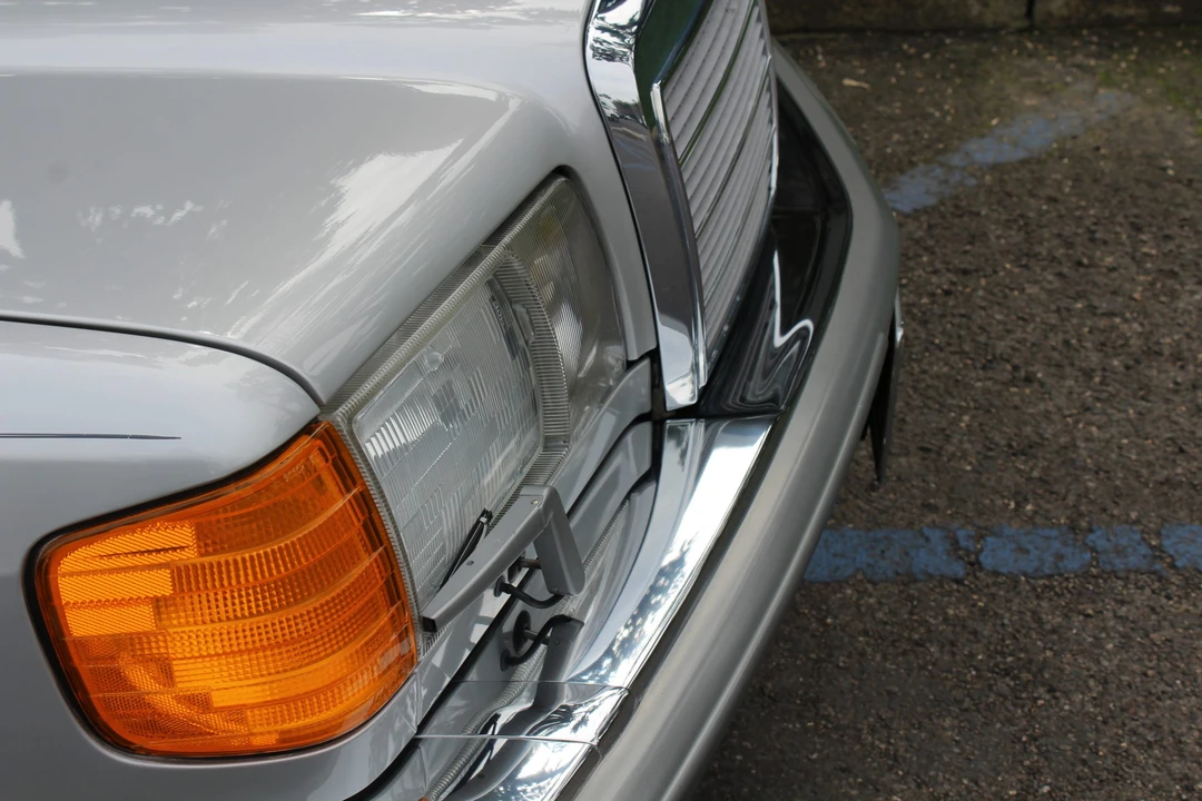 1988 Mercedes-Benz W126 S-Class Sedan - Image 29 of 31