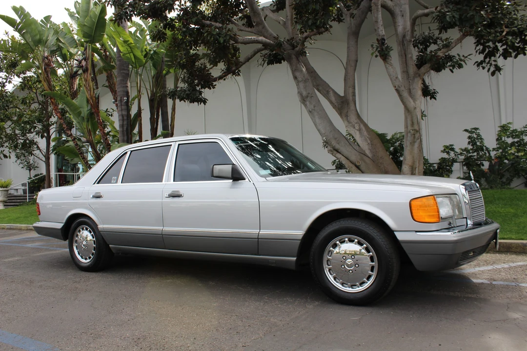 1988 Mercedes-Benz W126 S-Class Sedan - Image 22 of 31