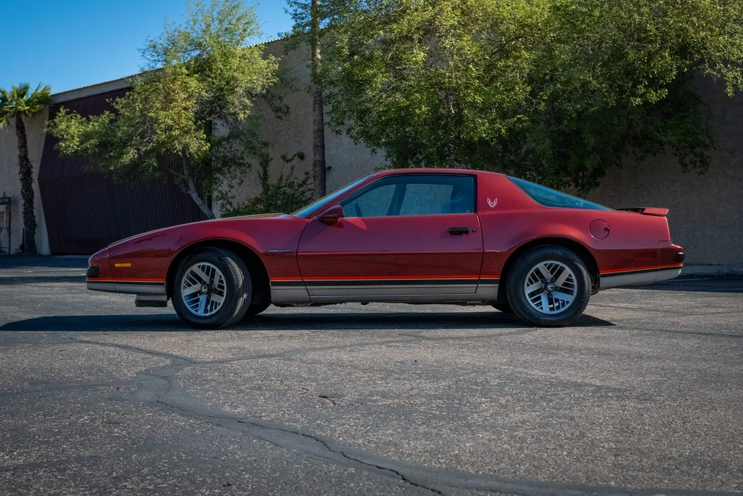 1988 Pontiac Firebird 3rd Gen - Image 11 of 31