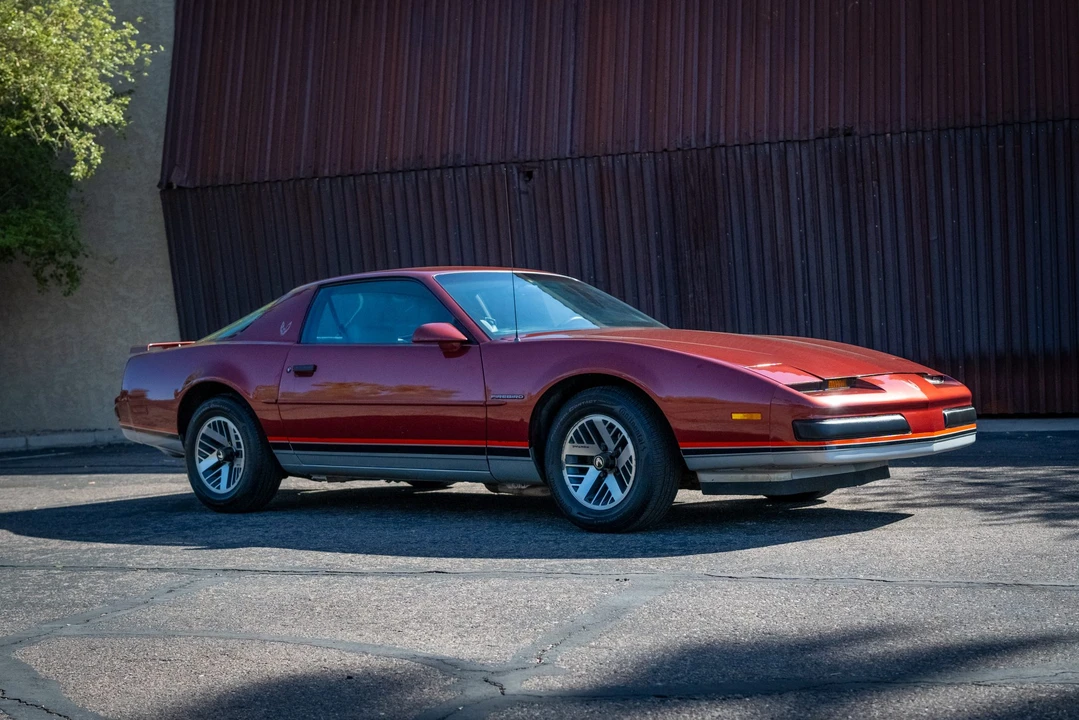 1988 Pontiac Firebird 3rd Gen - Image 20 of 31