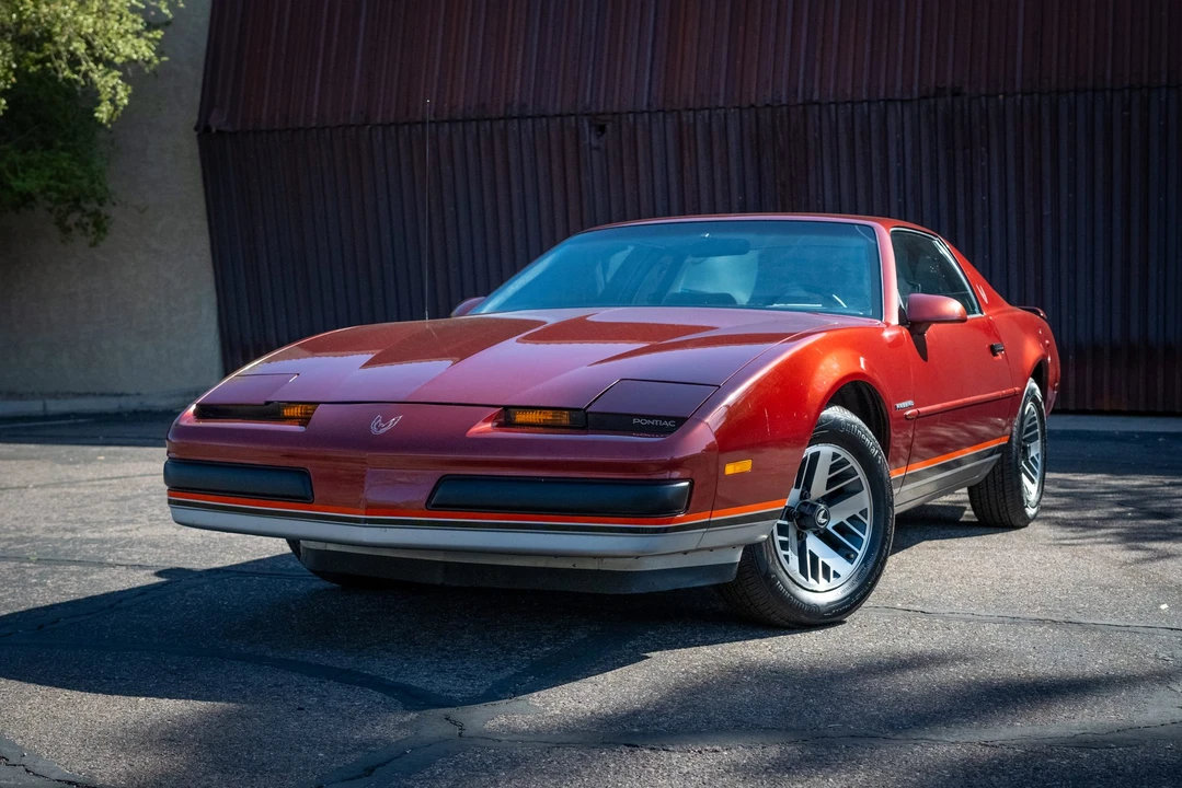 1988 Pontiac Firebird 3rd Gen - Image 6 of 31