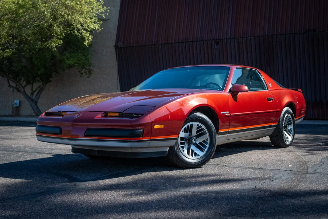 1988 Pontiac Firebird 3rd Gen - Image 7 of 31