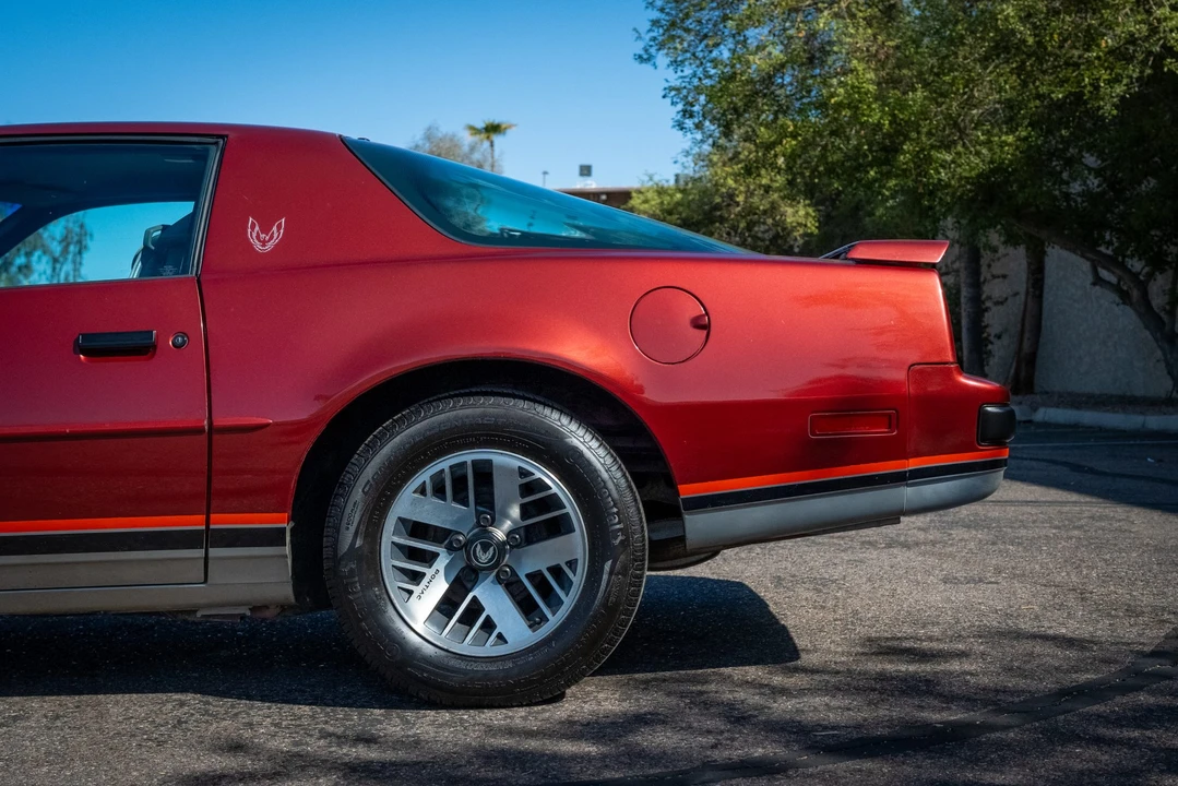 1988 Pontiac Firebird 3rd Gen - Image 25 of 31