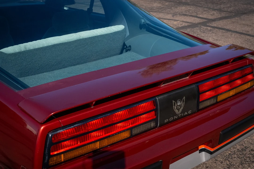 1988 Pontiac Firebird 3rd Gen - Image 26 of 31
