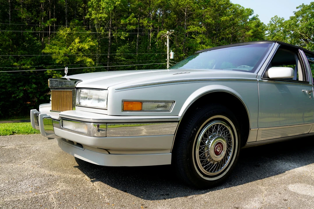 1989 Cadillac Seville - Image 18 of 31