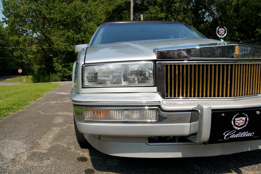 1989 Cadillac Seville - Image 23 of 31