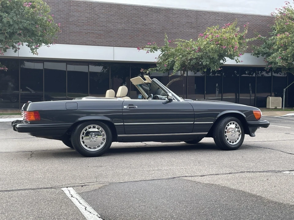 1989 Mercedes-Benz R107 SL-Class - Image 24 of 31