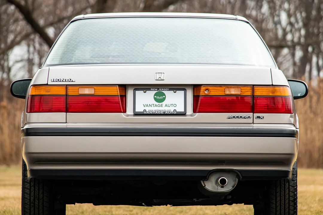 1990 Honda Accord 4th Gen - Image 29 of 31