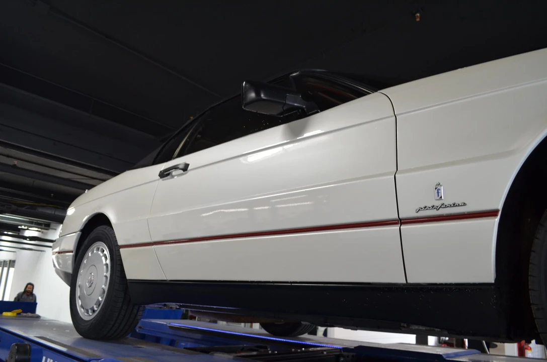 1991 Cadillac Allante - Image 25 of 31
